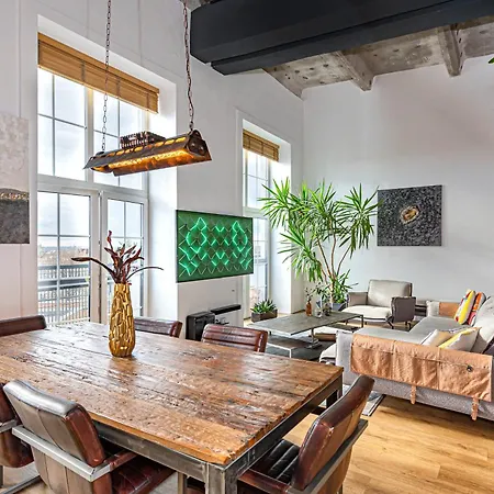 Ny Style Uptown Loft With Panoramic View Apartment